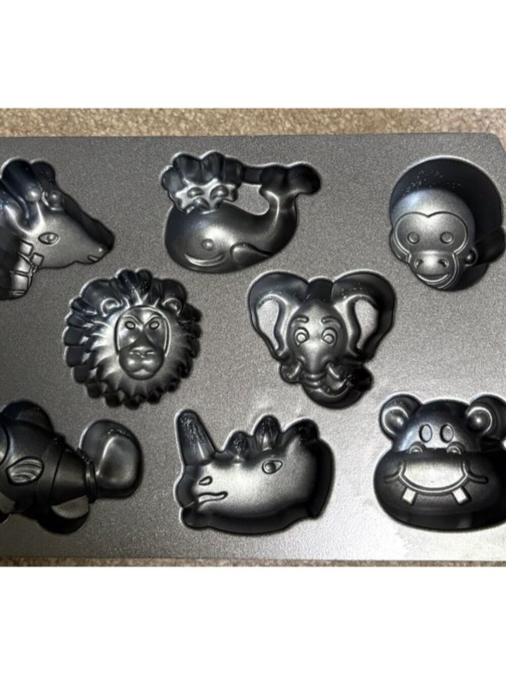 Nordic Ware Zoo Friends Cake Pan Monkey Hippo Lion Elephant Whale Giraffe Fish